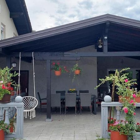 Appartement Kod Ane à Belavici Extérieur photo
