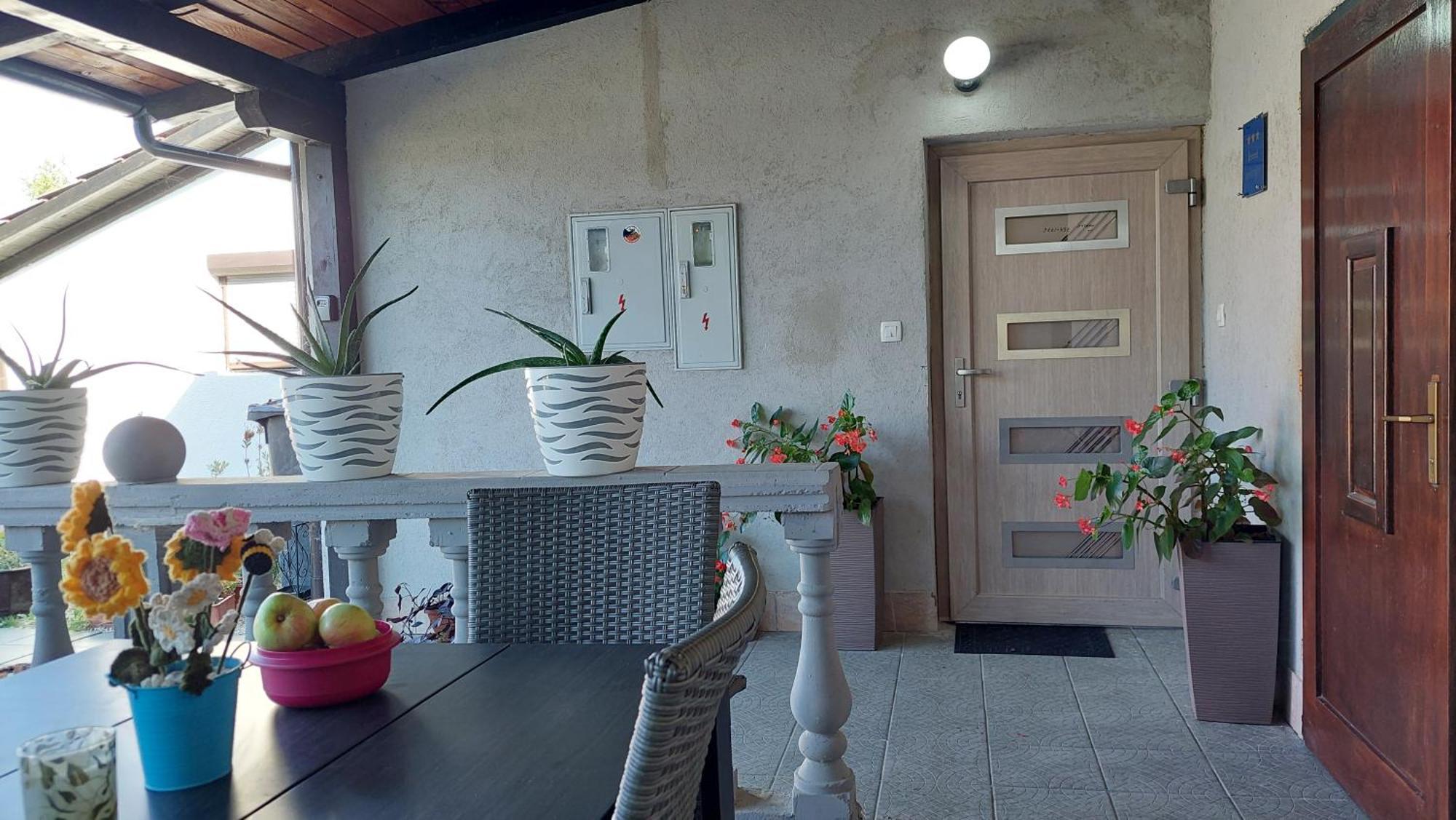Appartement Kod Ane à Belavici Extérieur photo